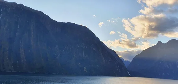 Milford Sound Doubtful Sound Fjord Yeni Zelanda Nın Görkemli Dağları — Stok fotoğraf