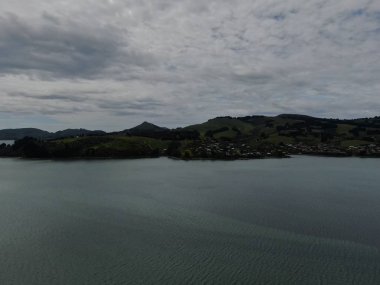 Dunedin, Otago / Yeni Zelanda - 29 Aralık 2019: Dunedin şehri Yeni Zelanda ve kırsal alanlarının Görkemli Sahil Manzarası