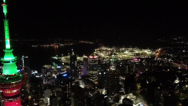 Viaduct Harbour Auckland Nueva Zelanda Diciembre 2019 Emblemático Hito Skytower — Vídeos de Stock