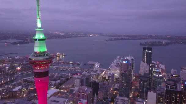 Viaduct Harbour Auckland Nueva Zelanda Diciembre 2019 Emblemático Hito Skytower — Vídeos de Stock