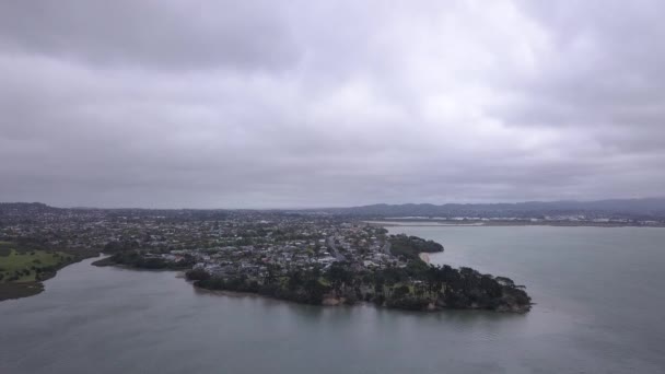 新西兰奥克兰威海克岛 2019年12月31日 新西兰威海克岛 拥有迷人的海滩 海岸线 山地和葡萄园 — 图库视频影像