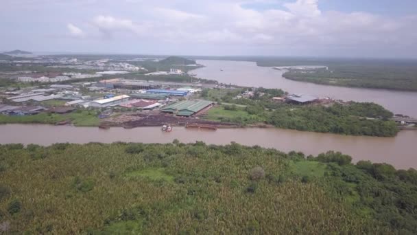 Kuching Sarawak Malaysia November 2019 Kuching Barrage Structure Bron Längs — Stockvideo