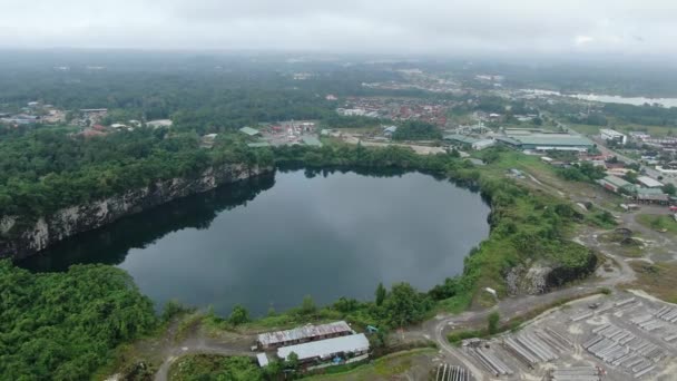 Kuching Sarawak Malaysia Januari 2020 Övergiven Brytningsplats Som Förvandlats Till — Stockvideo