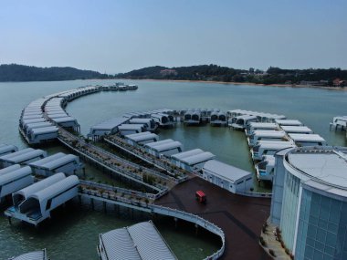 Kuching, Sarawak / Malezya - 24 Ocak 2020: Yaratıcı ve sanatsal biçimde düzenlenmiş 3d 'lik bir yapboz koleksiyonu