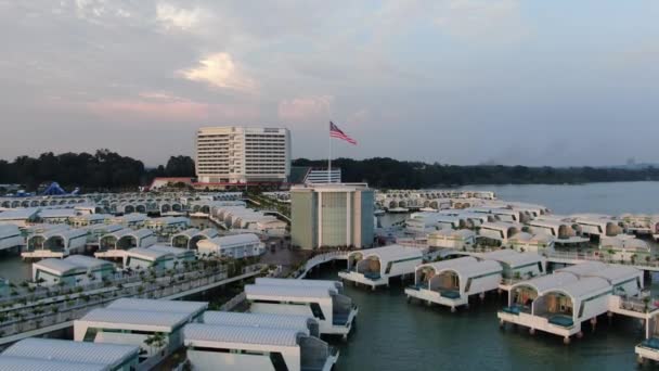 ポートディクソンネゲリセンビラン マレーシア 2020年1月25日 ハイビスカスの花とスティグマの形をしたホテルとリゾート — ストック動画