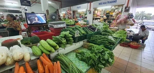 Kuching Sarawak Malasia Febrero 2020 Mercado Húmedo Stutong Con Muchos —  Fotos de Stock