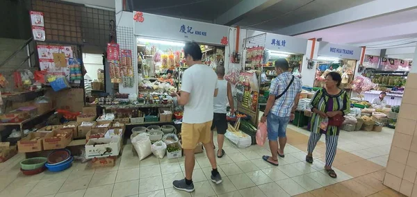 Kuching Sarawak Malasia Febrero 2020 Mercado Húmedo Stutong Con Muchos —  Fotos de Stock