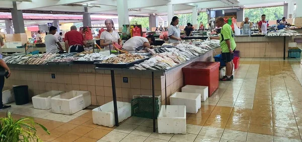 Kuching Sarawak Malasia Febrero 2020 Mercado Húmedo Stutong Con Muchos — Foto de Stock