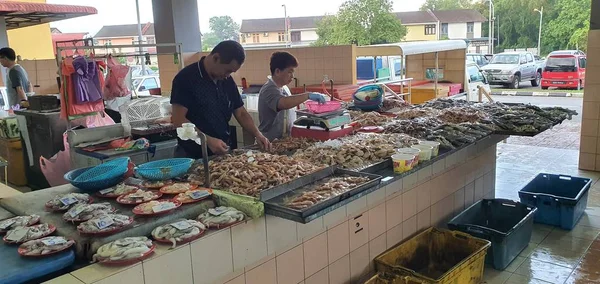 Kuching Sarawak Malásia Fevereiro 2020 Mercado Molhado Stutong Com Muitas — Fotografia de Stock