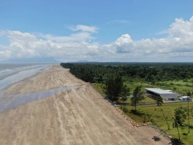 Trombol 'un Altın Plajı, Sarawak, Borneo Adası