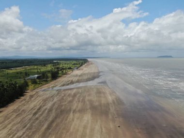 Trombol 'un Altın Plajı, Sarawak, Borneo Adası