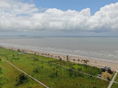 Trombol 'un Altın Plajı, Sarawak, Borneo Adası