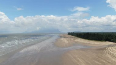 Telaga Air, Sarawak / Malezya - 15 Mart 2020: Telaga Air 'in Güzel Balıkçı Köyü