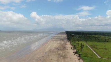 Telaga Air, Sarawak / Malezya - 15 Mart 2020: Telaga Air 'in Güzel Balıkçı Köyü