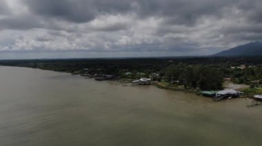 Telaga Air, Sarawak / Malezya - 15 Mart 2020: Telaga Air 'in Güzel Balıkçı Köyü