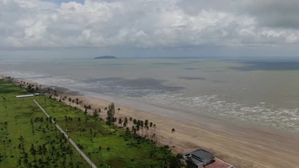 Der Goldene Strand Von Trombol Sarawak Insel Borneo — Stockvideo