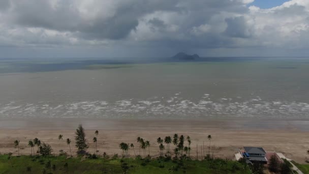 Het Gouden Strand Van Trombol Sarawak Borneo Island — Stockvideo