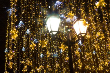 Moskova'da, CI bezemeleri Noel öncesi gece aydınlatma