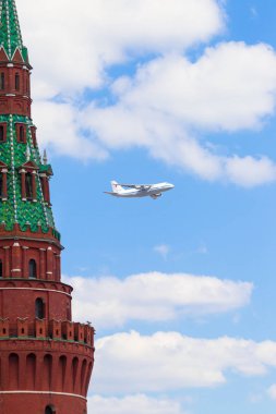 Rusya, Moskova, 7 Mayıs 2016 - prova geçit üzerinde kırmızı Squi