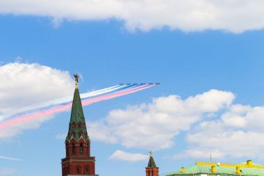 Rusya, Moskova, 7 Mayıs 2016 - prova geçit üzerinde kırmızı Squi