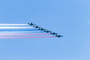 Rusya, Moskova, 7 Mayıs 2016 - prova geçit üzerinde kırmızı Squi