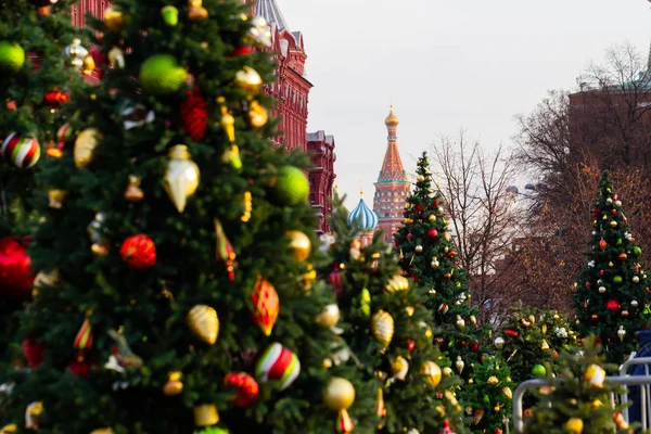 Россия, Москва, Рождественские елки в центре Лицензионные Стоковые Изображения