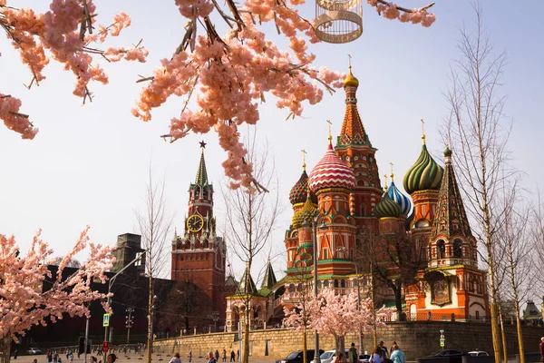 Moscow Russia April 2018 Basil Cathedral Kremlin Vasilyevsky Descent Spring — Stock Photo, Image