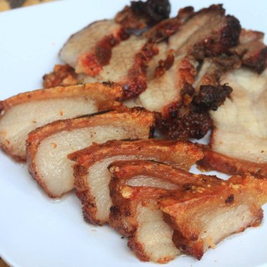 Ev yapımı lezzetli Çin Çıtır Domuz eti.