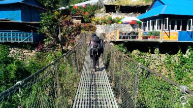Annapurna Merkez Kampı Nepal yolunda.