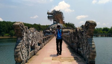 Hue, Vietnam - 1 Nisan 2018: Vietnam 'da Terk Edilmiş Su Parkı