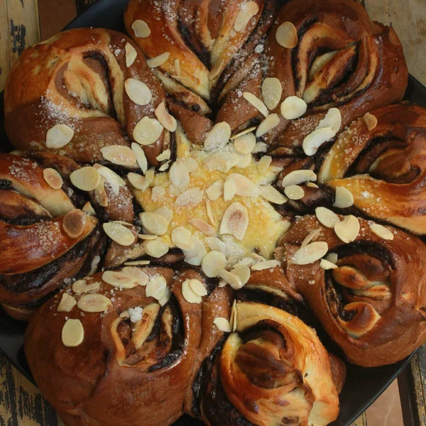 Rotolo Cannella Delizioso Fatto Casa Con Mandorla — Foto Stock