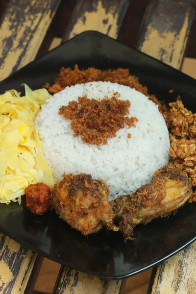 Homemade Makanan Tradisional Indonesia Beras Dengan Susu Kelapa — Stok Foto