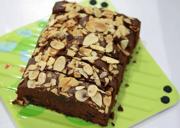 Yapımı Lezzetli Çikolatalı Brownie Bademli — Stok fotoğraf