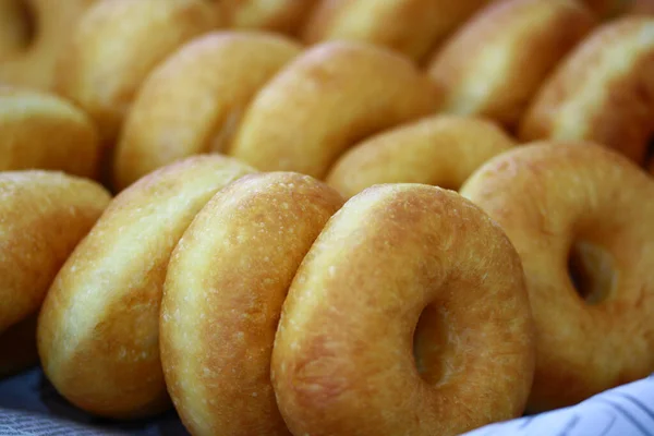 Hausgemachte Köstliche Indonesische Traditionelle Donuts Stockbild