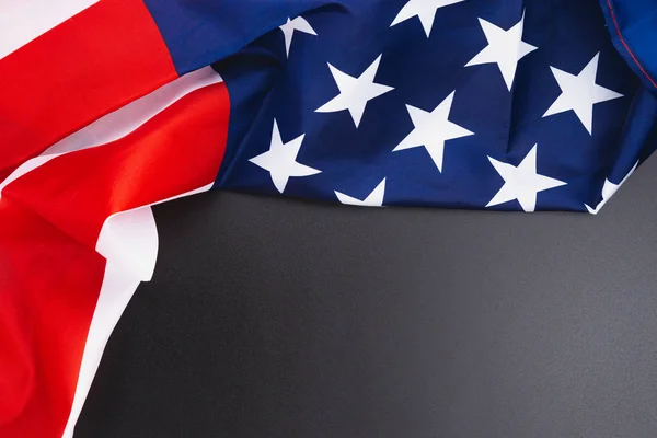 Amerikai zászló, fekete háttérrel. Az Usa Memorial napjára, Mem — Stock Fotó