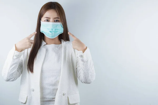 Die Geschäftsfrau Mit Schutzmaske Gegen Coronavirus Und Erkältung Und Dem — Stockfoto