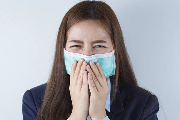 这个女商人戴着口罩来保护考罗那韦 下午2点5分 她咳嗽感冒从考罗那韦 Coronavirus Air Pollution Concept — 图库照片