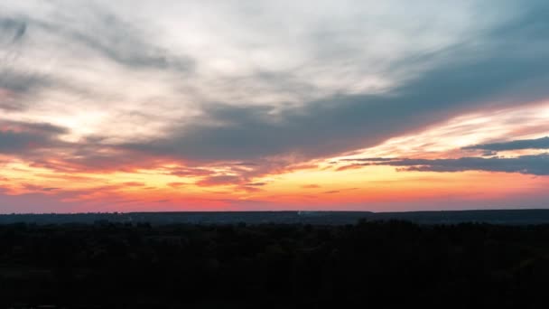 Tempestade épica nuvens tropicais ao pôr-do-sol. 4K UHD Timelapse . — Vídeo de Stock