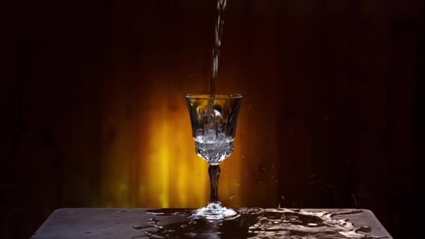 Glass Vodka Slowly Filled Alcohol Vodka Flows Sprayed Frame Strong — Stock Video