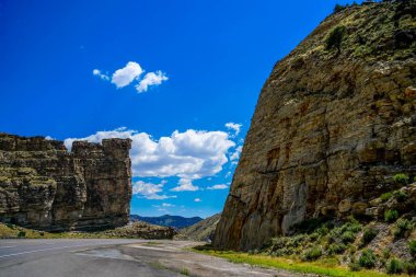 Utah 'ın güneyindeki bu muhteşem dağları keşfetmek için haftalarını harcayabilirsin..