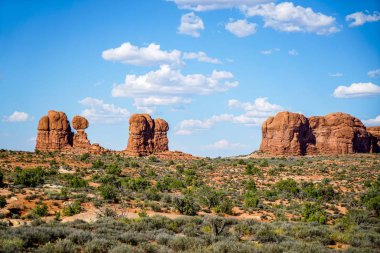 Utah 'ın güneyindeki muhteşem Arches Ulusal Parkı' na bir göz atalım..