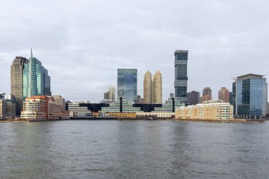 Jersey City, Nj / ABD - 27 Aralık 2019: Exchange Place ve Harborside Plaza manzarası. 
