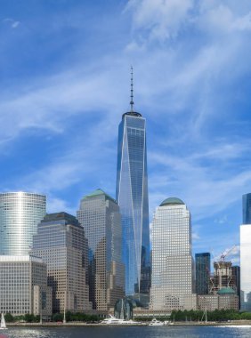 New York, New York / ABD - 23 Temmuz 2015: Brookfield Place, North Cove Yacht Harbor, Marina, Hudson River Park ve WTC 'nin yatay görüntüsü. Manhattan 'ın aşağısında