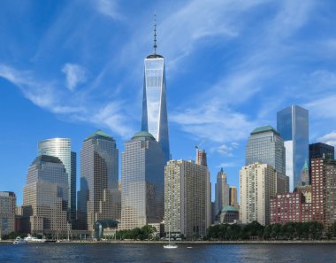 New York, New York / ABD - 23 Temmuz 2015: Brookfield Place, North Cove Yacht Harbor, Marina, Hudson River Park ve WTC 'nin yatay görüntüsü. Manhattan 'ın aşağısında