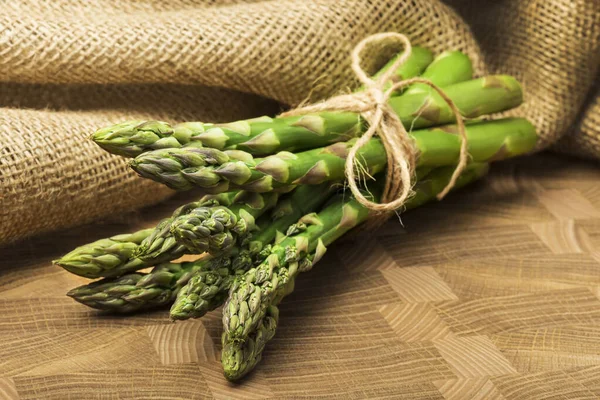 Bunch Fresh Asparagus Wooden Table — Stock Photo, Image