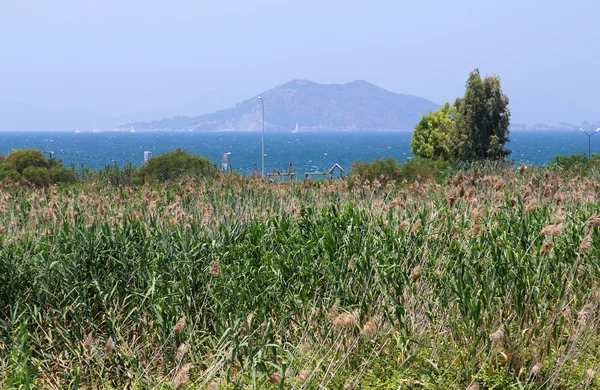 Kuş Gözlem manzara alan Akdeniz ne bir arka plan üzerinde — Stok fotoğraf