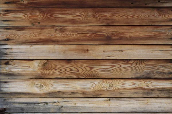 Tahtaları olan eski ahşap çitler