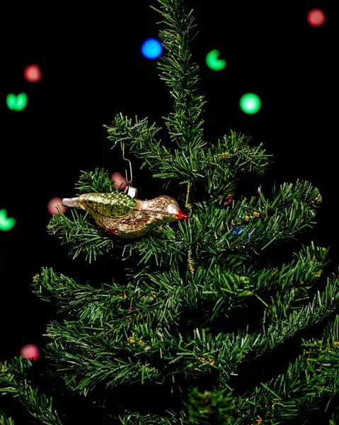 Antigua Decoración Cristal Navidad Urss Sobre Fondo Oscuro Bokeh Multicolor —  Fotos de Stock