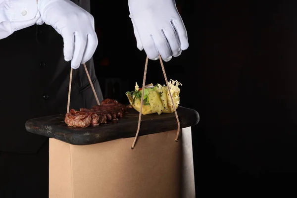 White Gloved Hands Hold Bag Food Food Delivery Restaurant Your — Stock Photo, Image