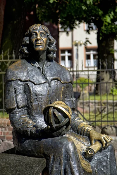 Estatua de Nicolás Copérnico en Olsztyn —  Fotos de Stock